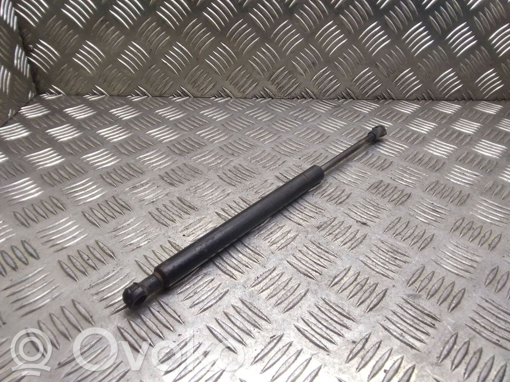 BMW 3 E46 Tailgate/trunk strut/damper 