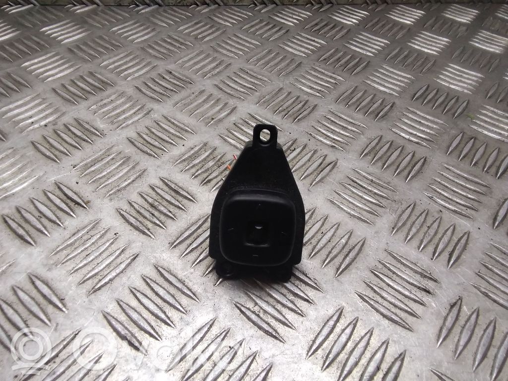 Mazda 3 I Wing mirror switch 