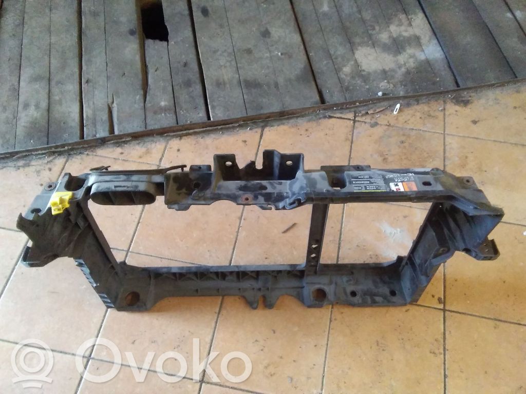 Ford Fiesta Pas przedni 