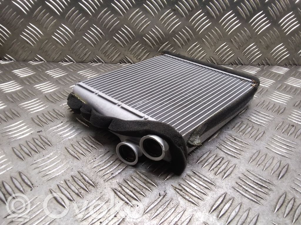 Volvo V60 Pečiuko radiatorius 