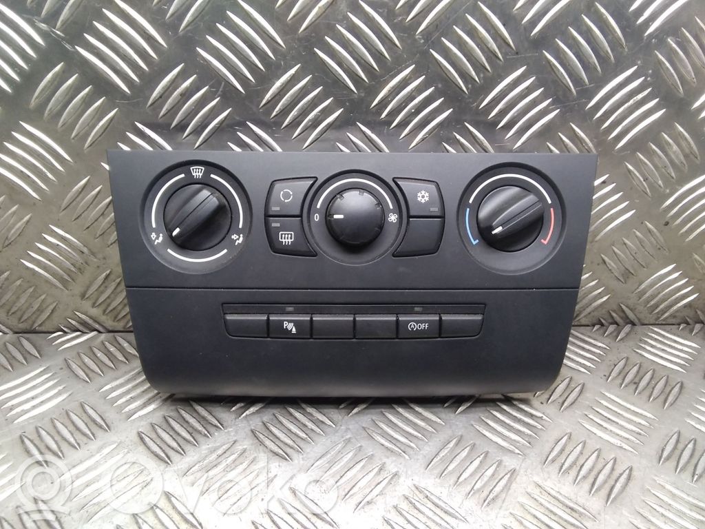 BMW 1 E81 E87 Climate control unit 