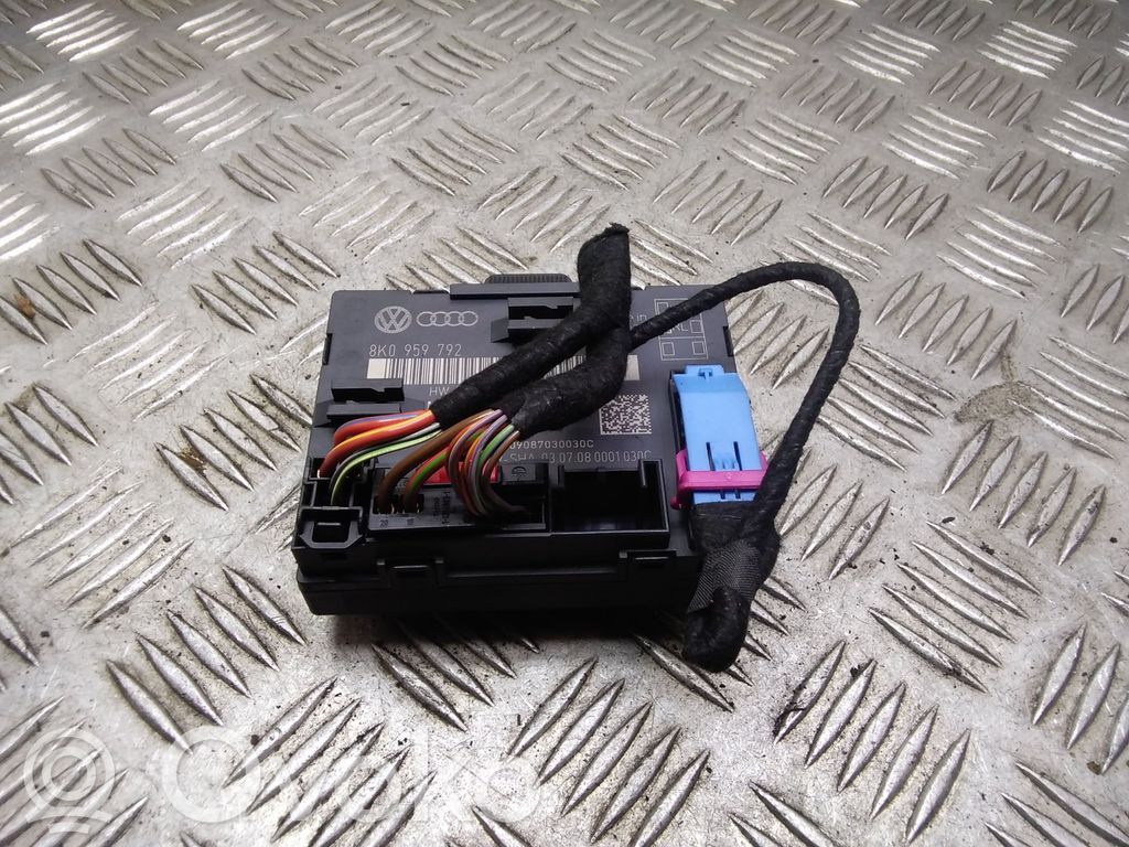 Door control unit/module   8K0959792