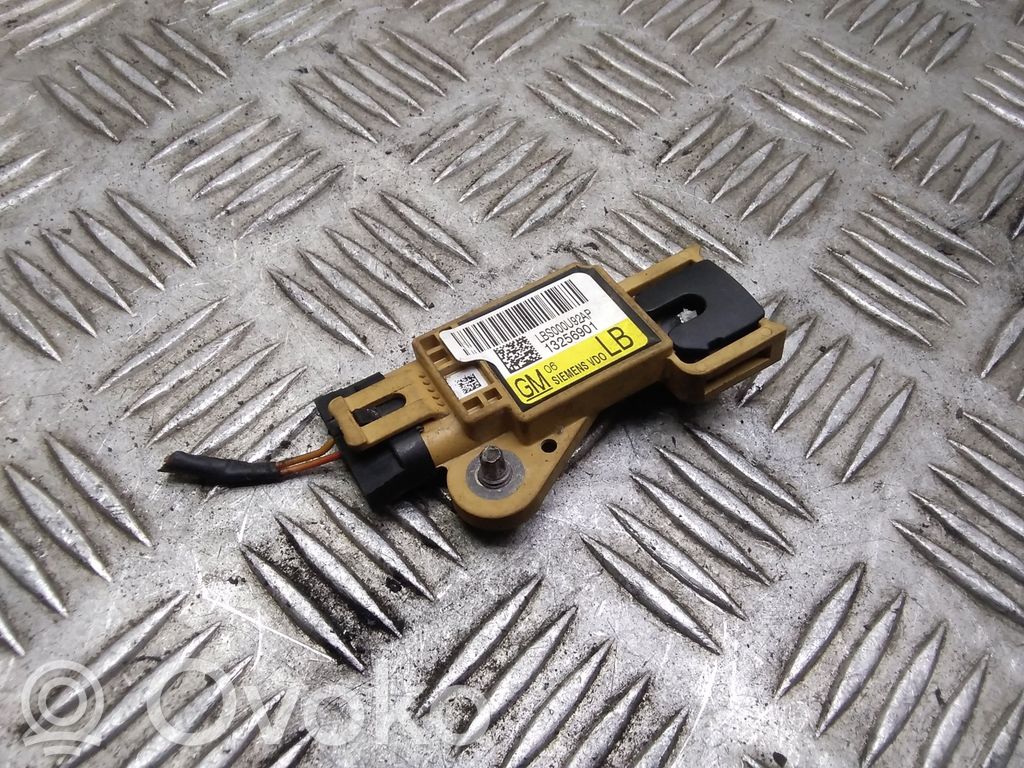 Opel Signum Airbag deployment crash/impact sensor 