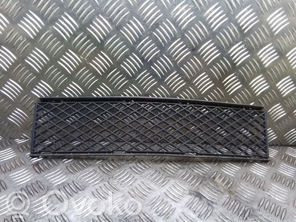 Front bumper lower grill   7135573,51117135573