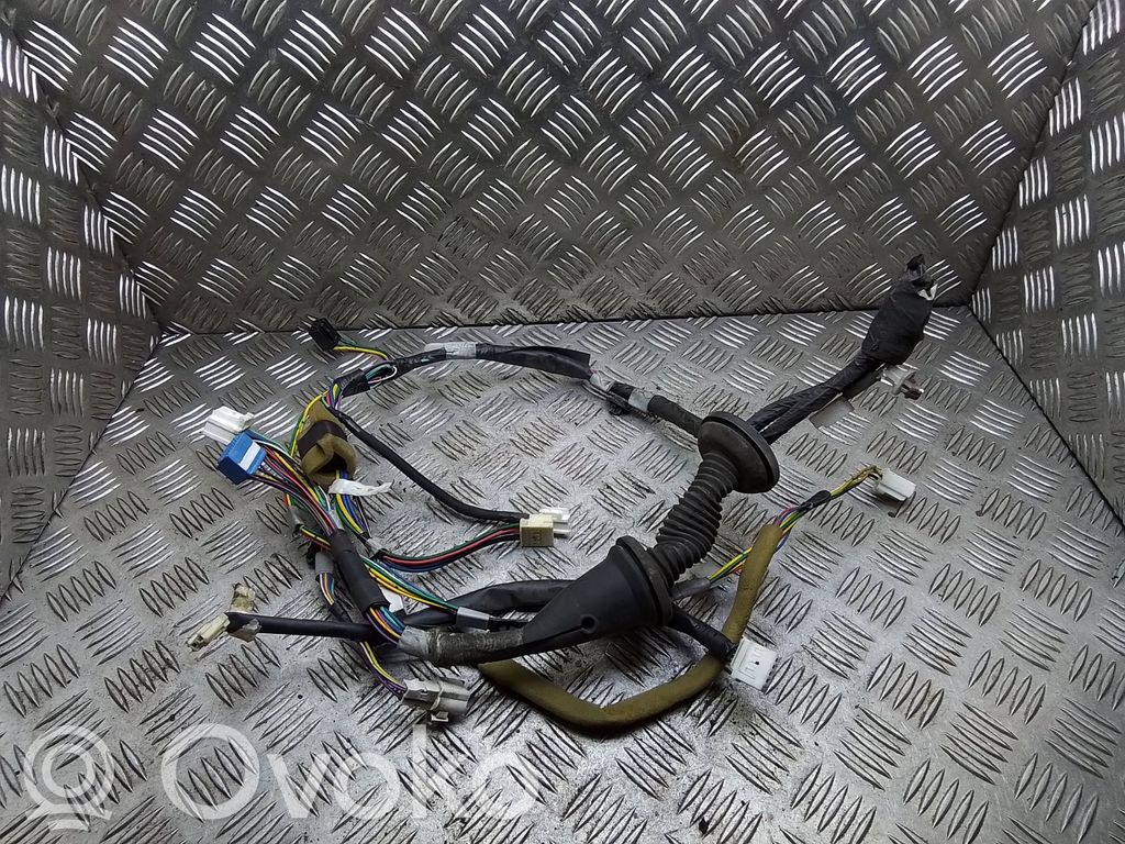 Toyota Prius (XW20) Cableado de puerta delantera 