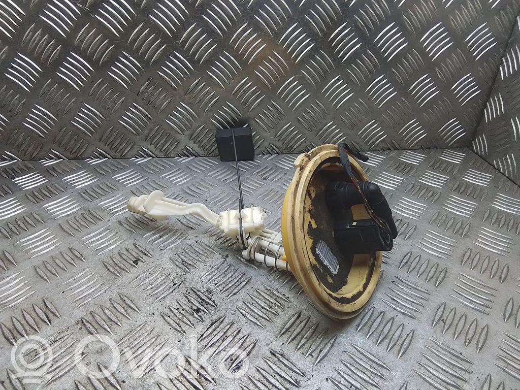 BMW 7 E65 E66 Capteur niveau de carburant 