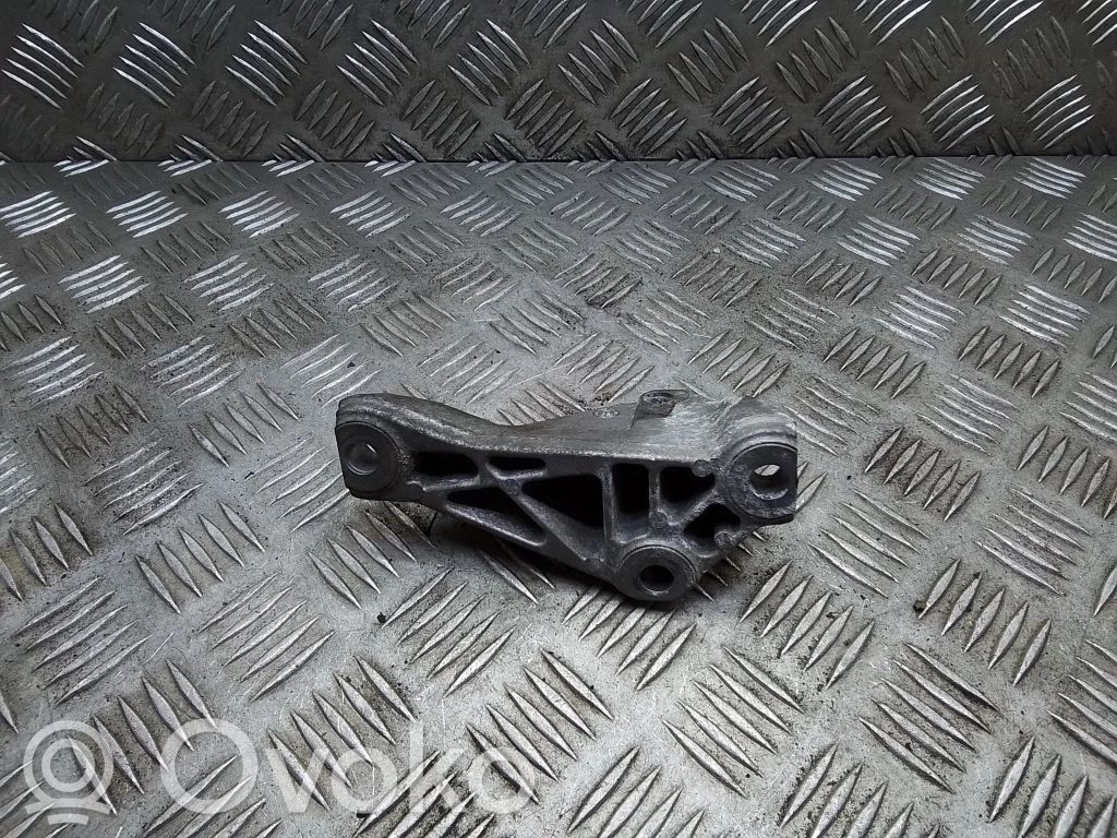 BMW 3 E90 E91 Fuel pump bracket 