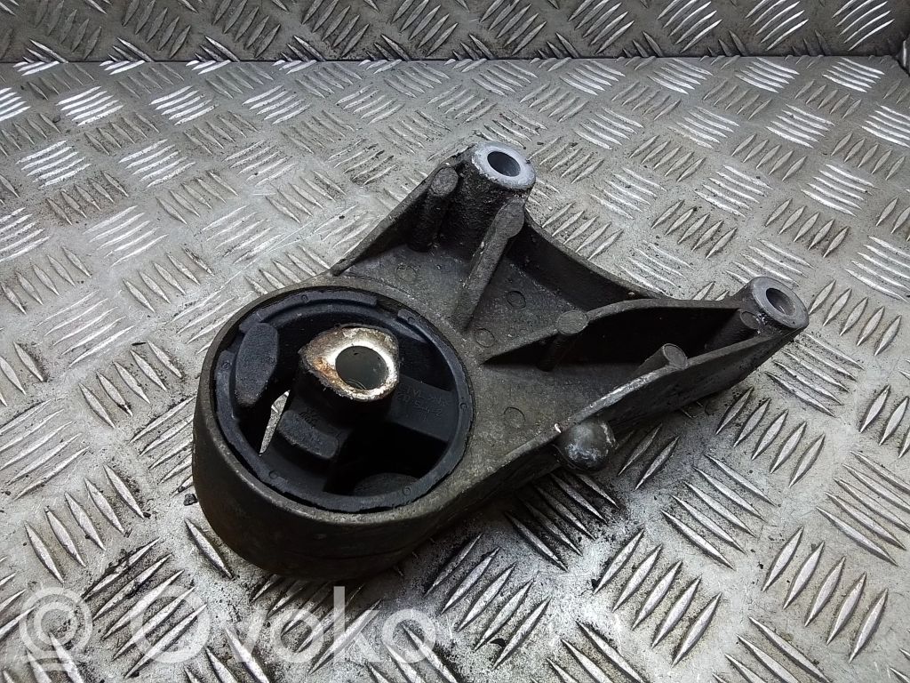 Opel Zafira B Suport tampon motor 