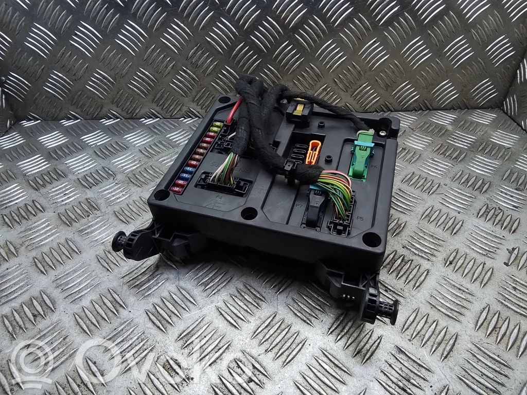 Fuse module   7M3962258AB,2M2114B205AA,S108152001,S108151001