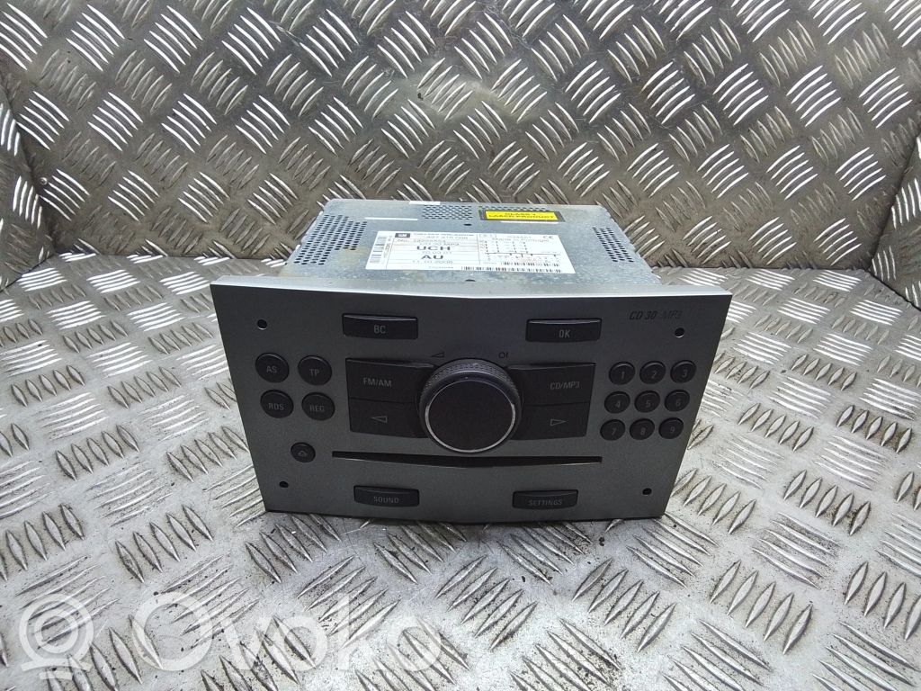 Opel Astra H Panel / Radioodtwarzacz CD/DVD/GPS 