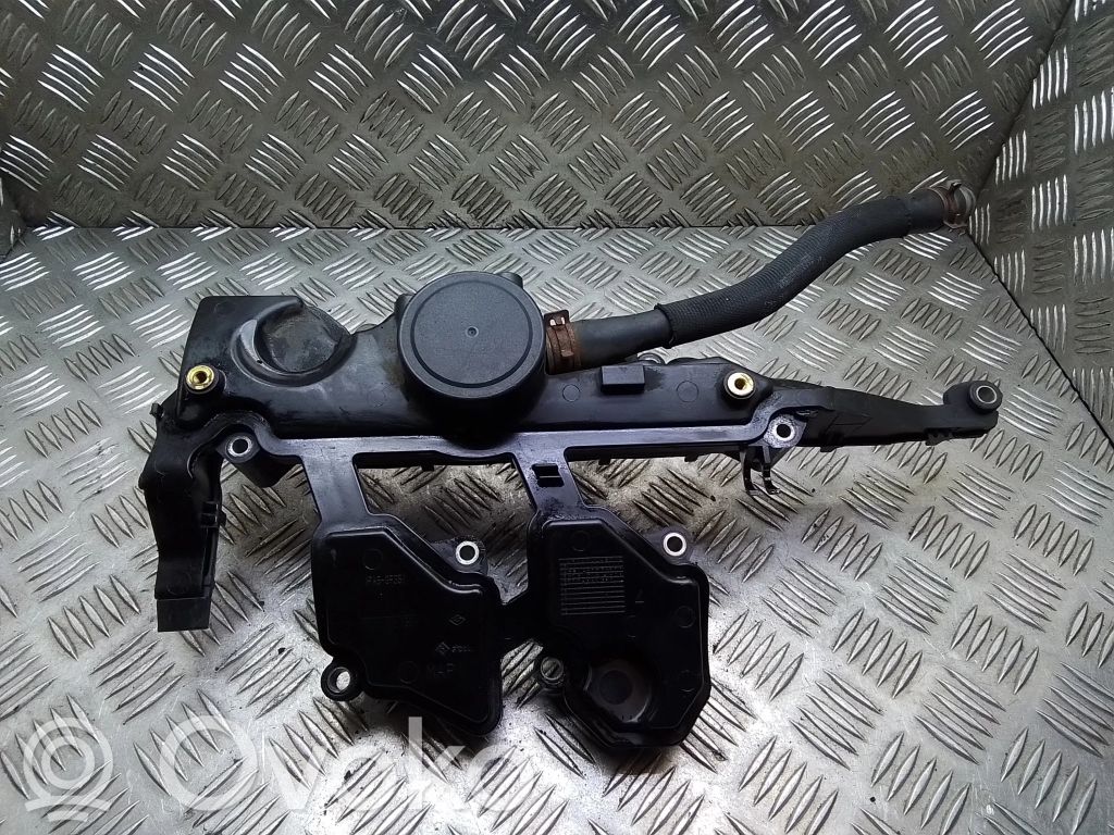 Opel Vivaro Kita variklio skyriaus detalė 
