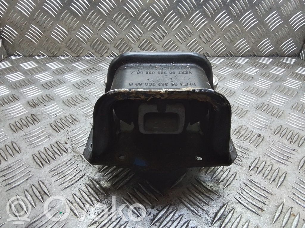 Citroen Berlingo Engine mount bracket 