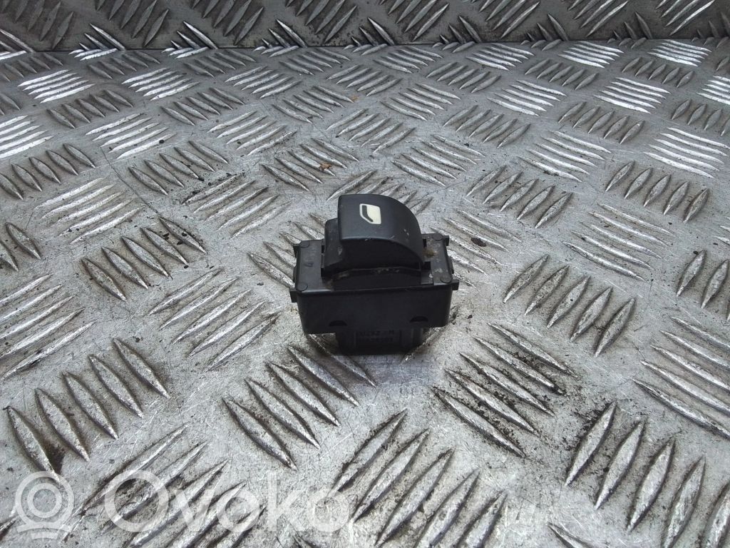 Citroen Berlingo Electric window control switch 