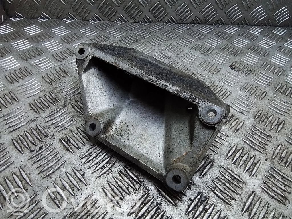 Support, suspension du moteur   6761111,2211676111101,22116761111
