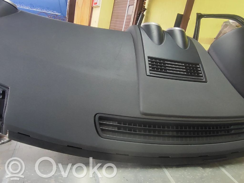 Deska rozdzielcza   27870JD900,A30414A77900,00844122250068,606565100DD,98515JD05A