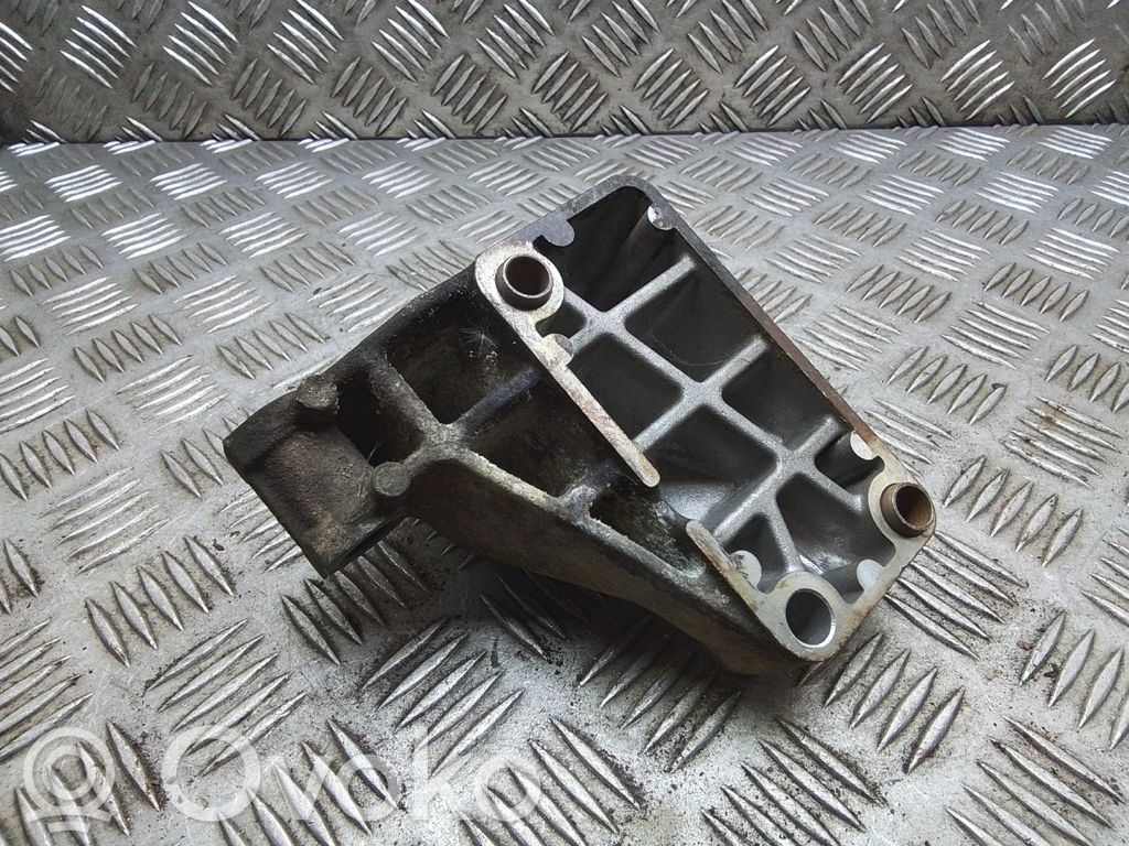 Engine mounting bracket   504090245