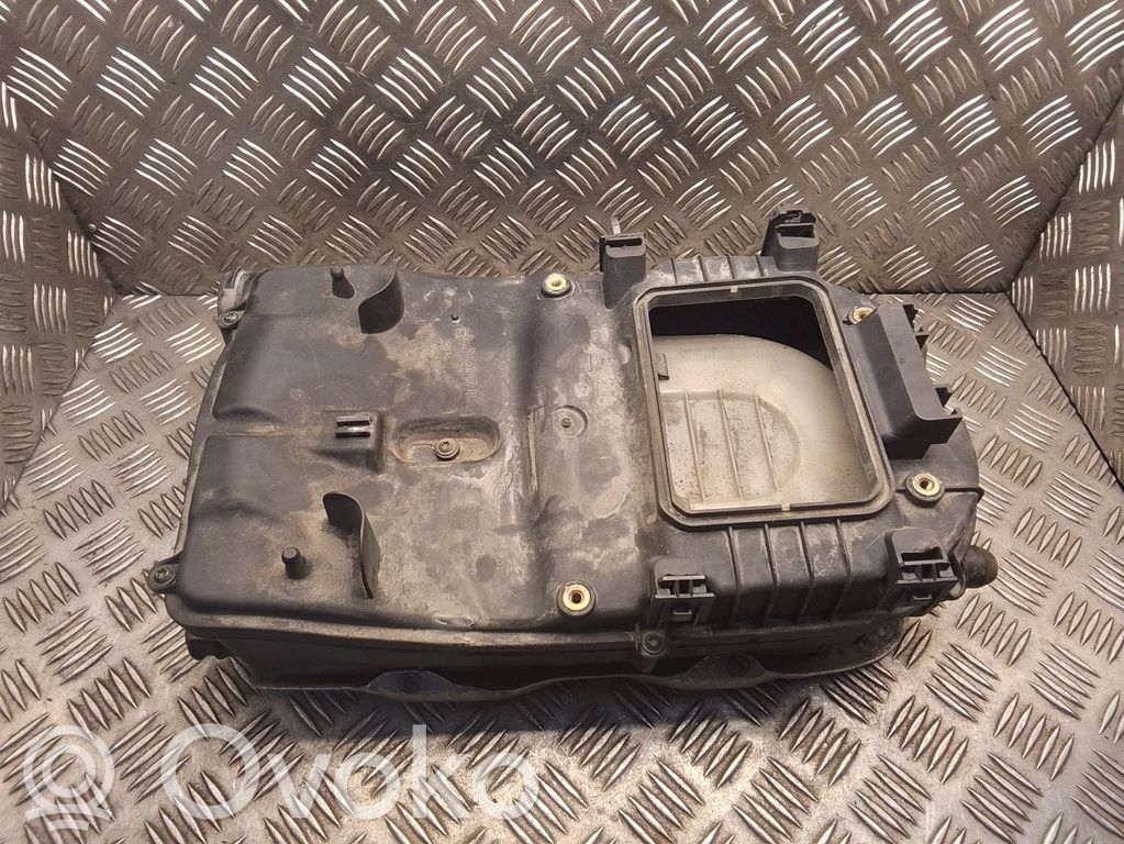 Mercedes-Benz E W212 Air filter box 