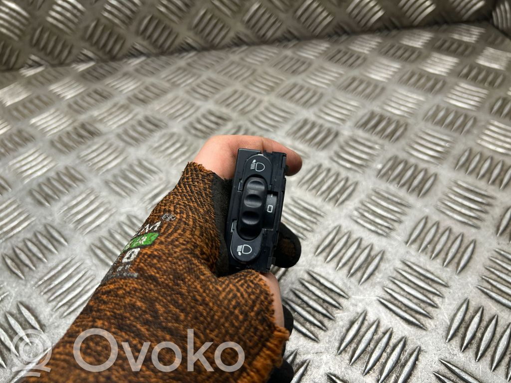 Opel Vivaro Headlight level height control switch 