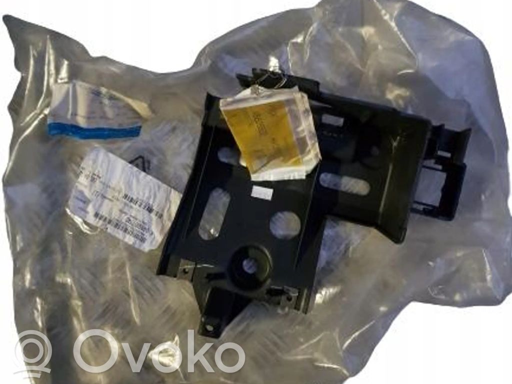 Dodge Grand Caravan Holder (bracket) 