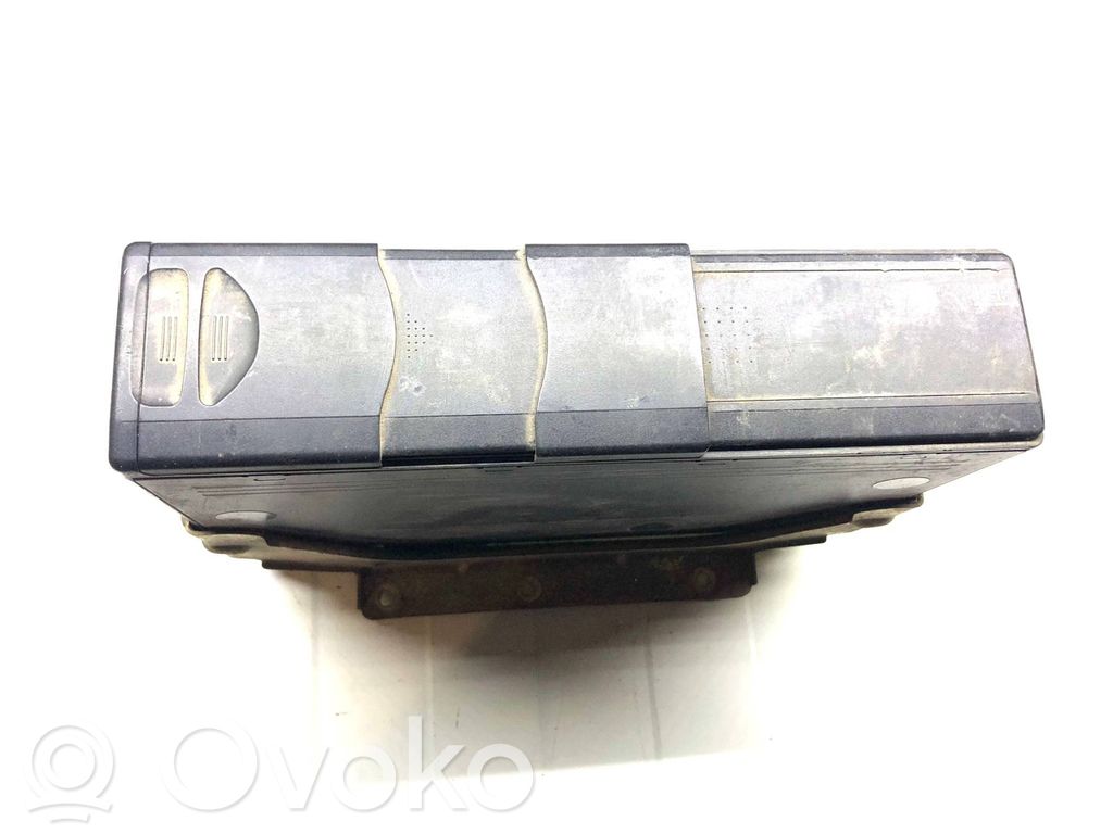CD/DVD-vaihdin   2431991,020258,70747W140,28157667,6913388