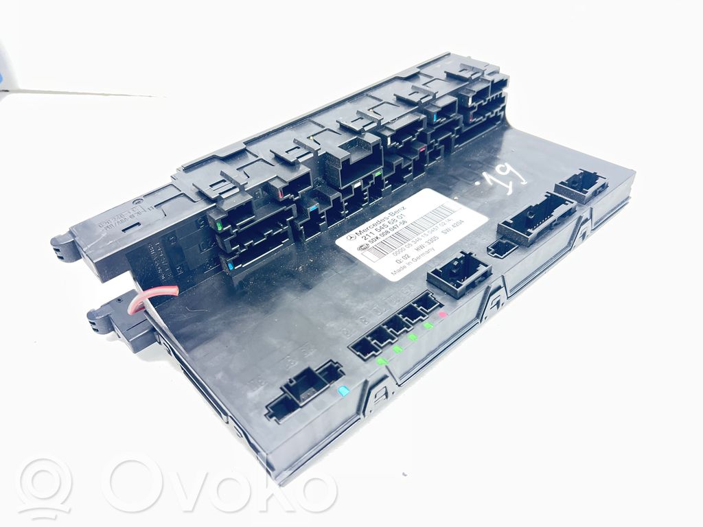 Mercedes-Benz E W211 Fuse module 