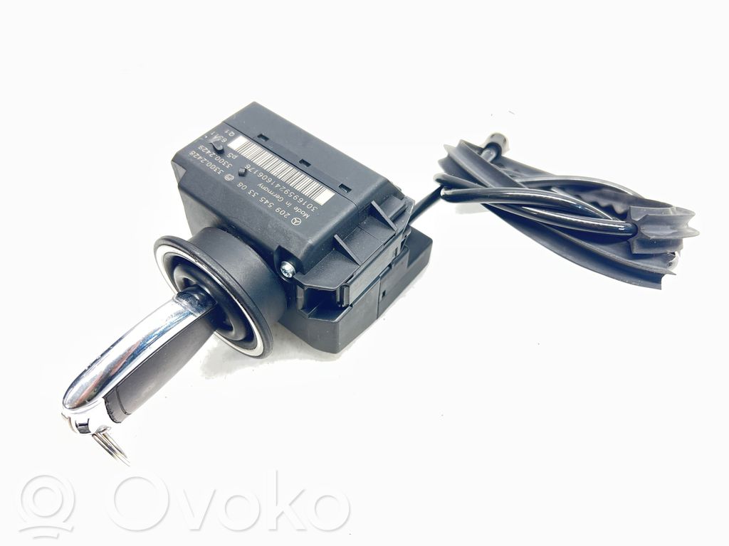 Mercedes-Benz C W203 Ignition lock 