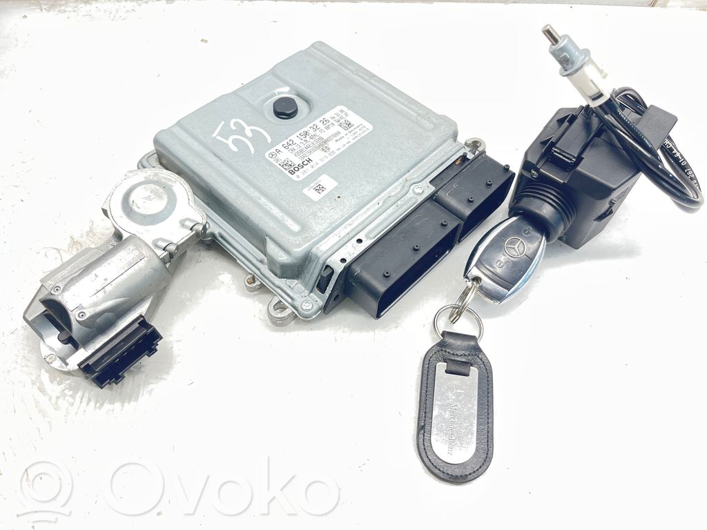 Mercedes-Benz E W211 Engine ECU kit and lock set 
