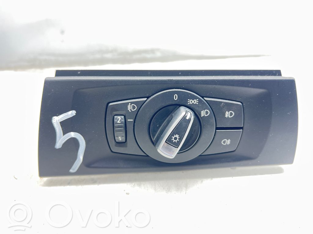 Light switch   9169405