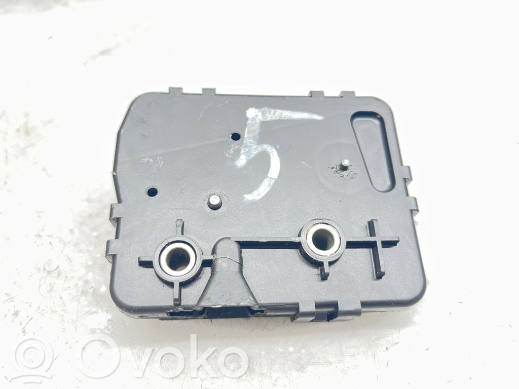 Tailgate/trunk/boot lock/catch/latch   8218849