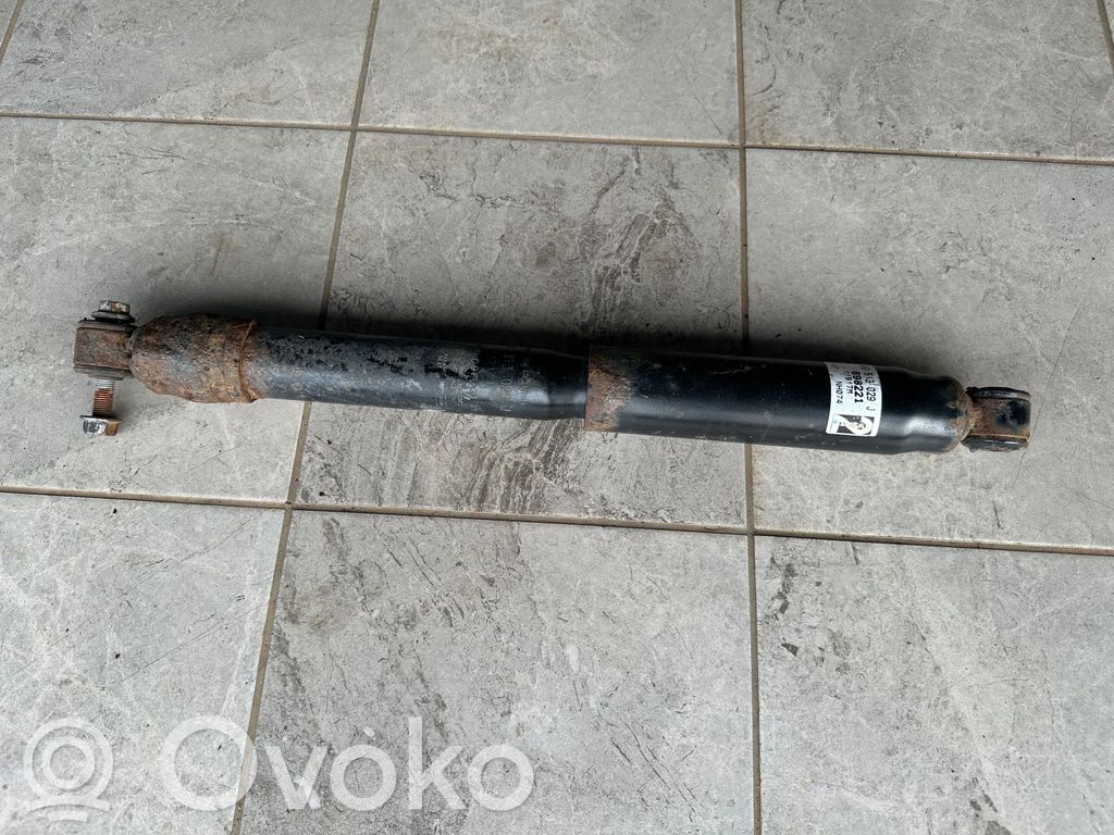 Volkswagen Amarok Amortyzator tylny 