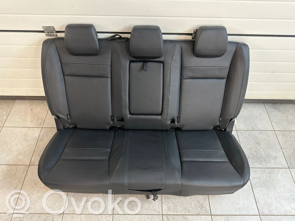 Rear seat