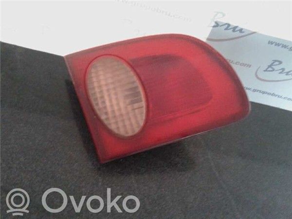 Toyota Corolla E110 Lámpara de faros/luces traseros 
