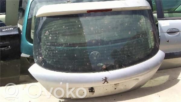 Volkswagen Golf V Aizmugurējā pārsega slēdzene 