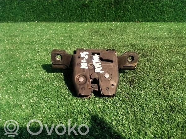 Tailgate/trunk/boot lock/catch/latch   A20DTH