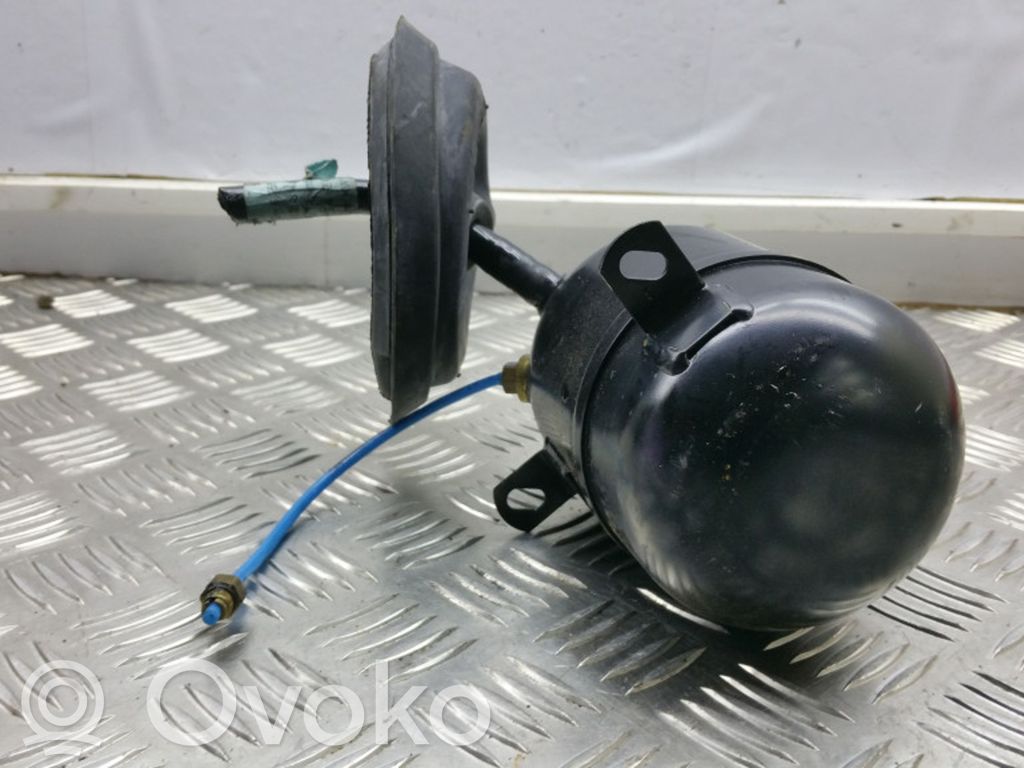BMW X5 E53 Zbiornik powietrza tylnego zawieszenia pneumatycznego 