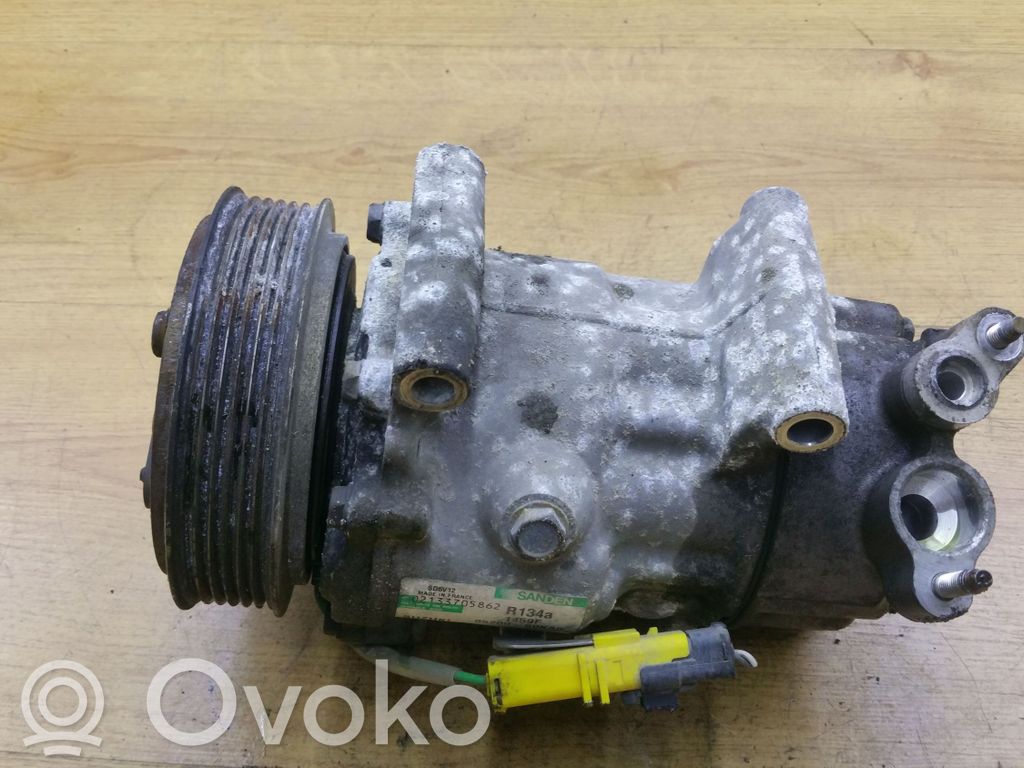 Suzuki SX4 Air conditioning (A/C) compressor (pump) 