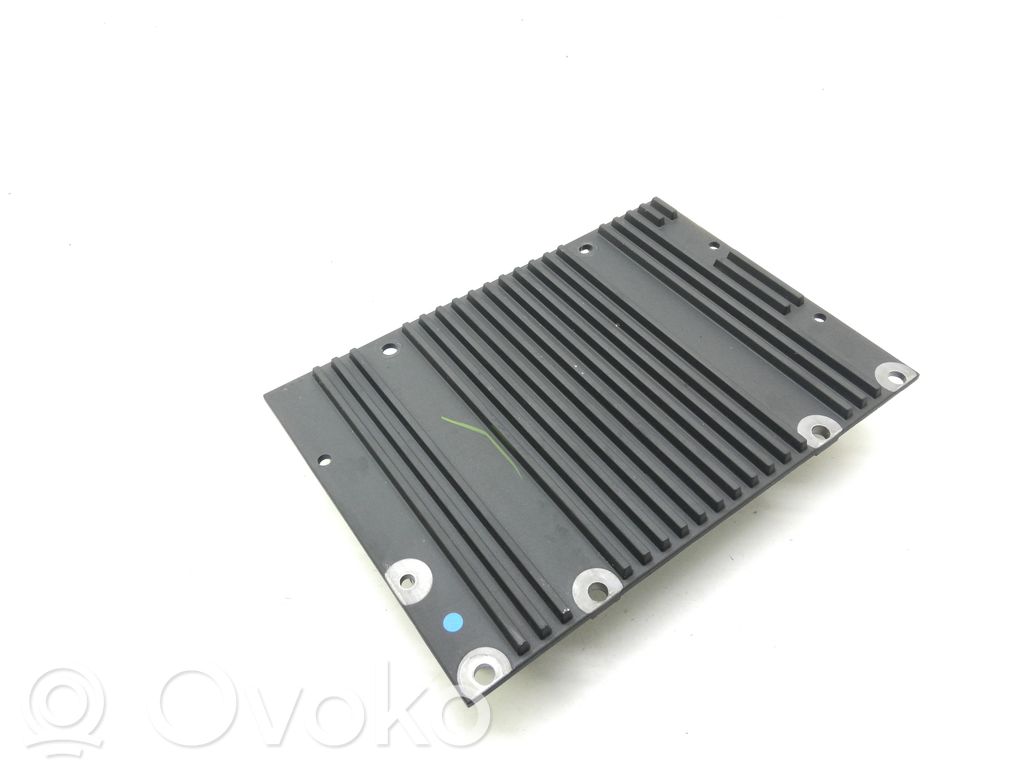 Volvo V50 Garso stiprintuvas 