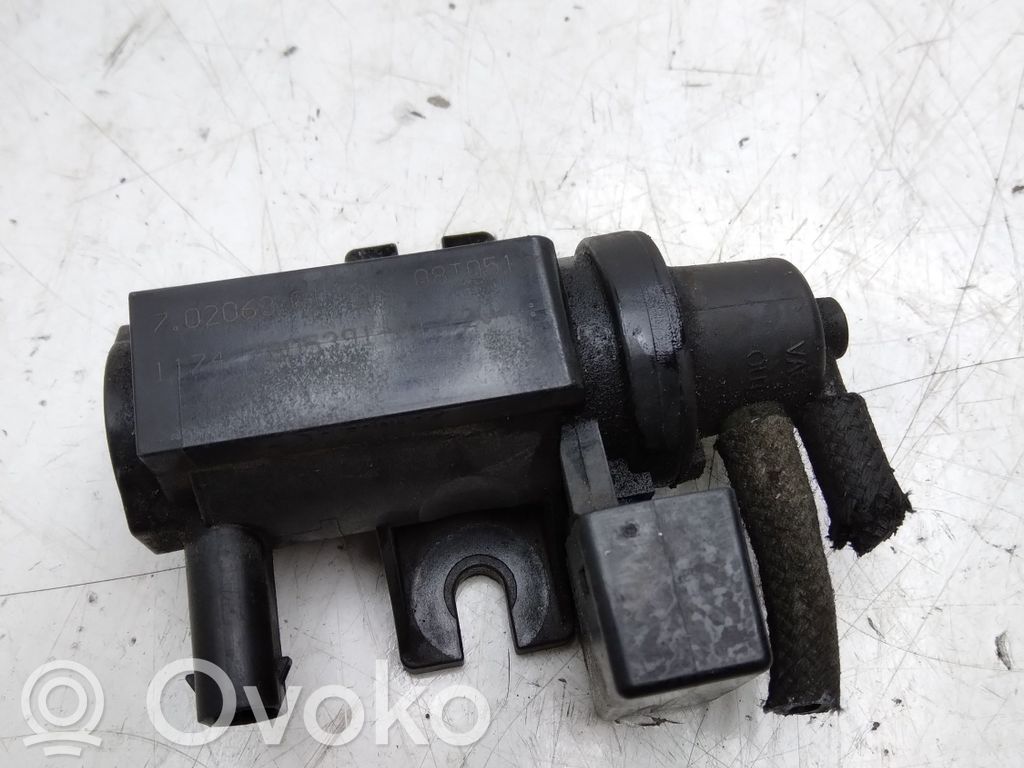 BMW 3 E90 E91 Solenoidinis vožtuvas 