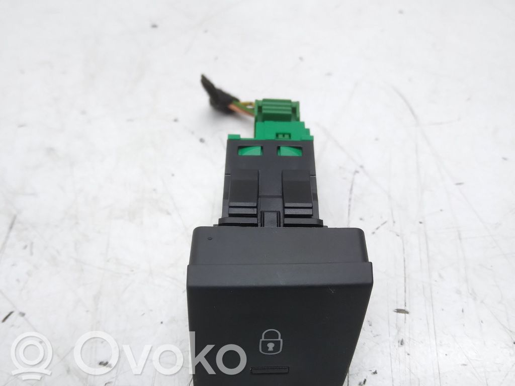 Peugeot 508 Central locking switch button 
