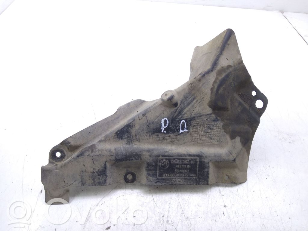 BMW 3 E92 E93 Priekinės važiuoklės dugno apsauga 