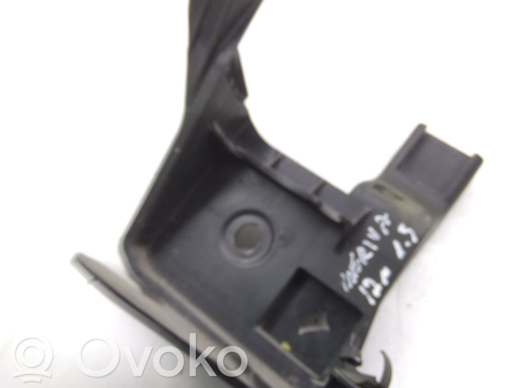 Opel Meriva B ABS-pumpun kiinnike 
