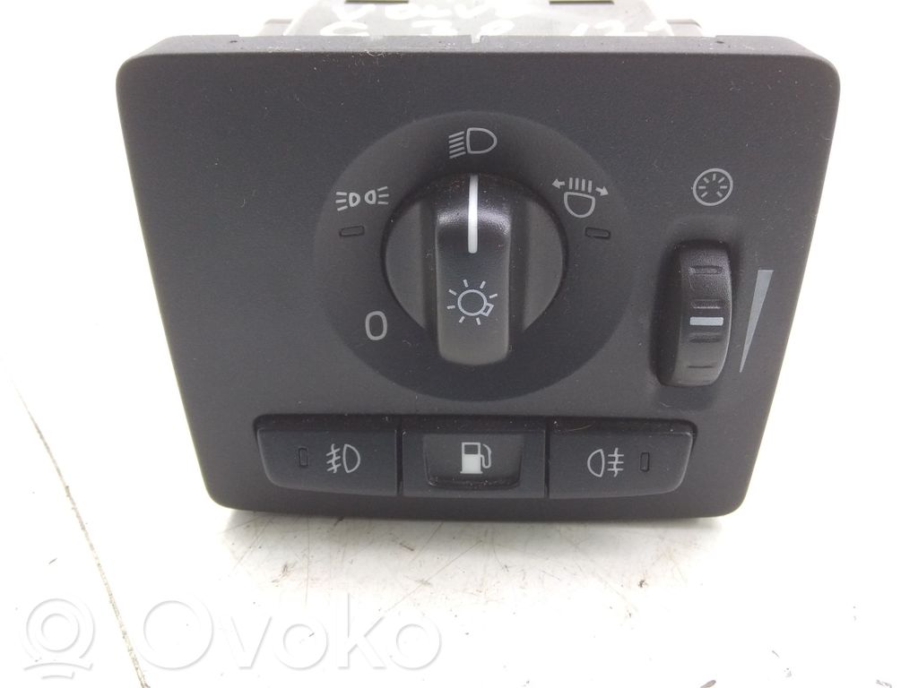 Lichtschalter   30772412