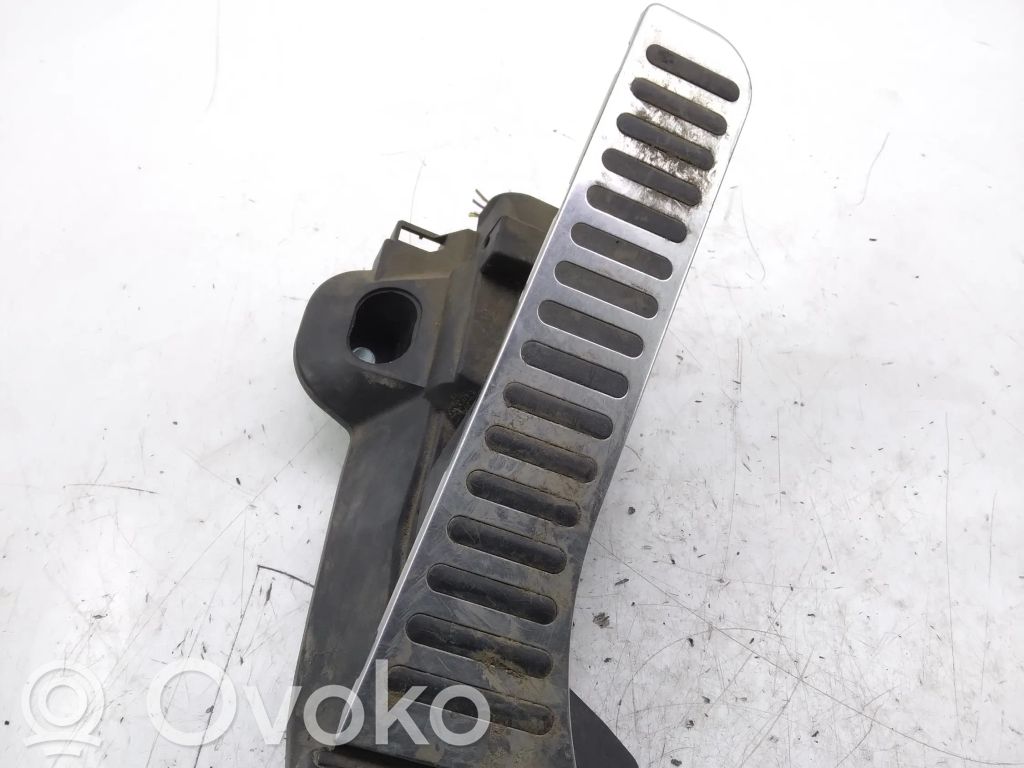 Skoda Octavia Mk2 (1Z) Accelerator throttle pedal 