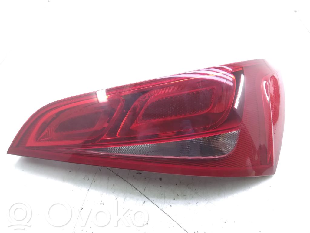 Audi Q5 SQ5 8R Lampy tylnej klapy bagażnika 