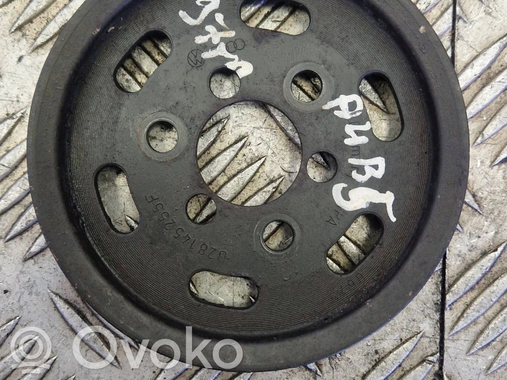 Audi A4 S4 B5 8D Ohjaustehostimen pumpun hihnapyörä 