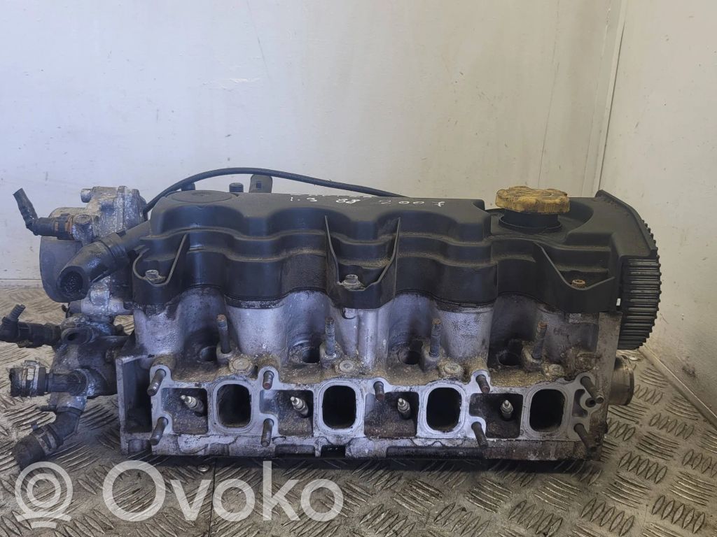 Opel Zafira B Engine head 