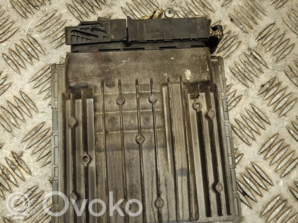 BMW 3 E92 E93 Variklio valdymo blokas 