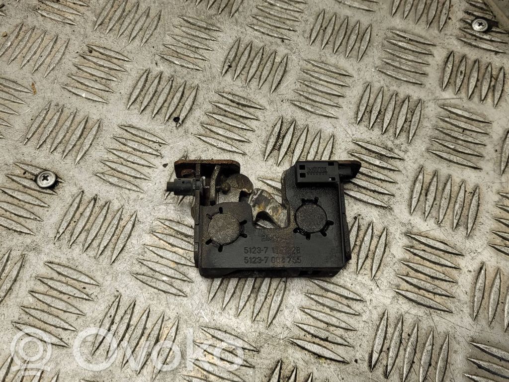 BMW 5 E60 E61 Engine bonnet/hood lock/catch 