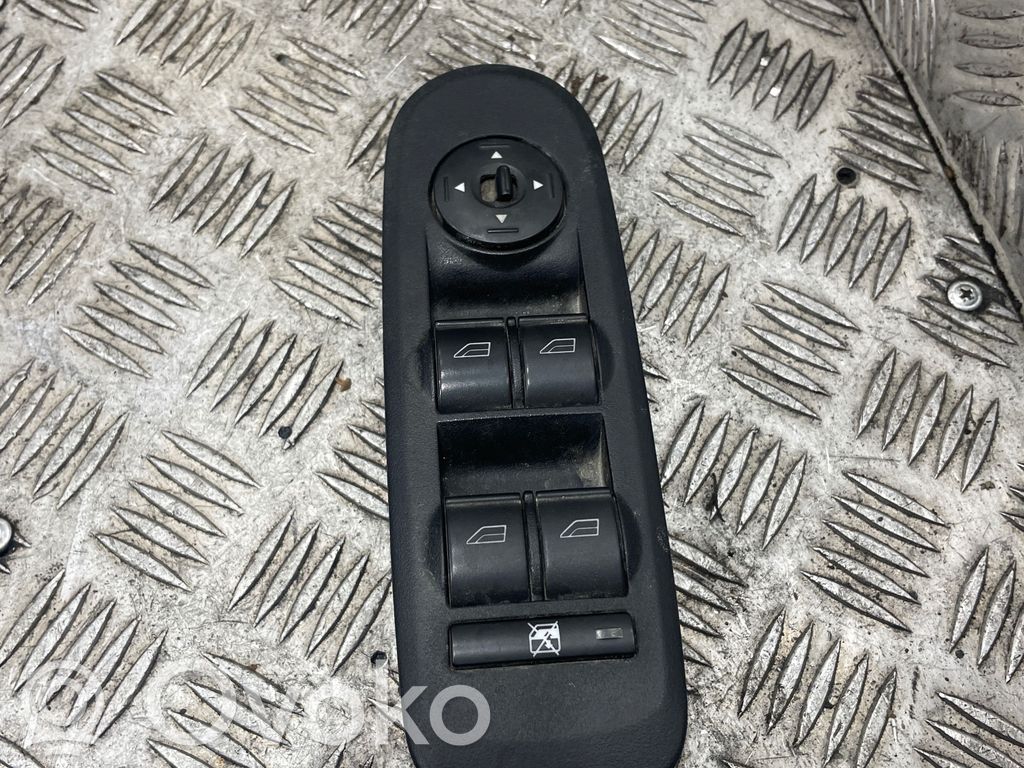 Ford Galaxy Electric window control switch 