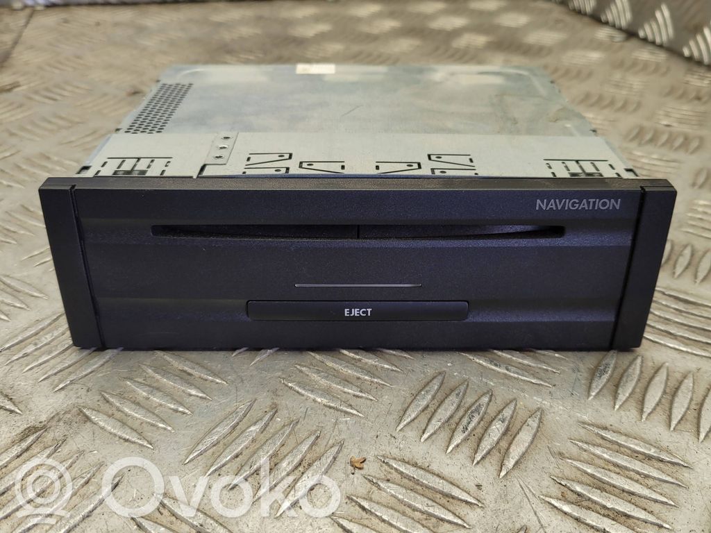 Volkswagen Phaeton Navigation unit CD/DVD player 